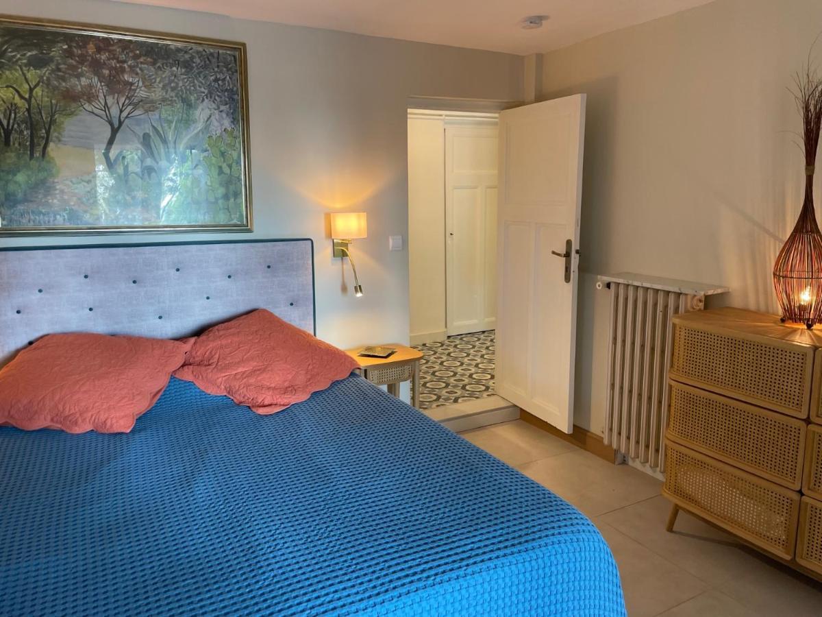 Apartment Rez-de-chaussee Dans Grand Jardin Provencal, A La Tatiana *